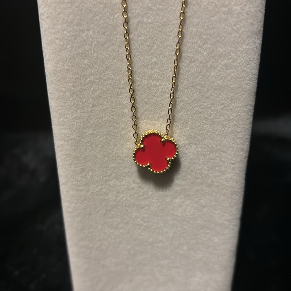 CLOVER NECKLACE AND BRACELET SET - Picture 3 of 4